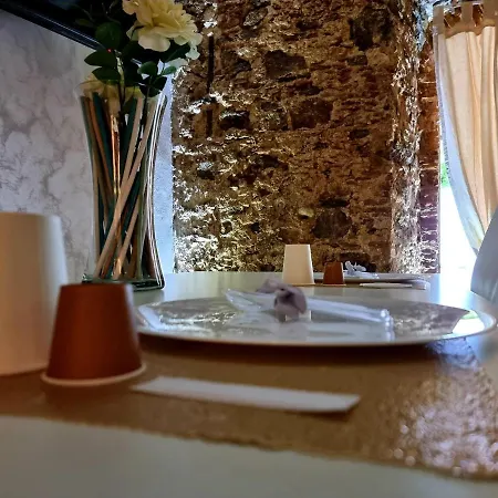 Al Castello B&B 비보발렌티아